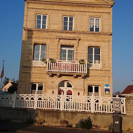 Joyeux Reveil Bed and Breakfast Courseulles-sur-Mer Εξωτερικό φωτογραφία